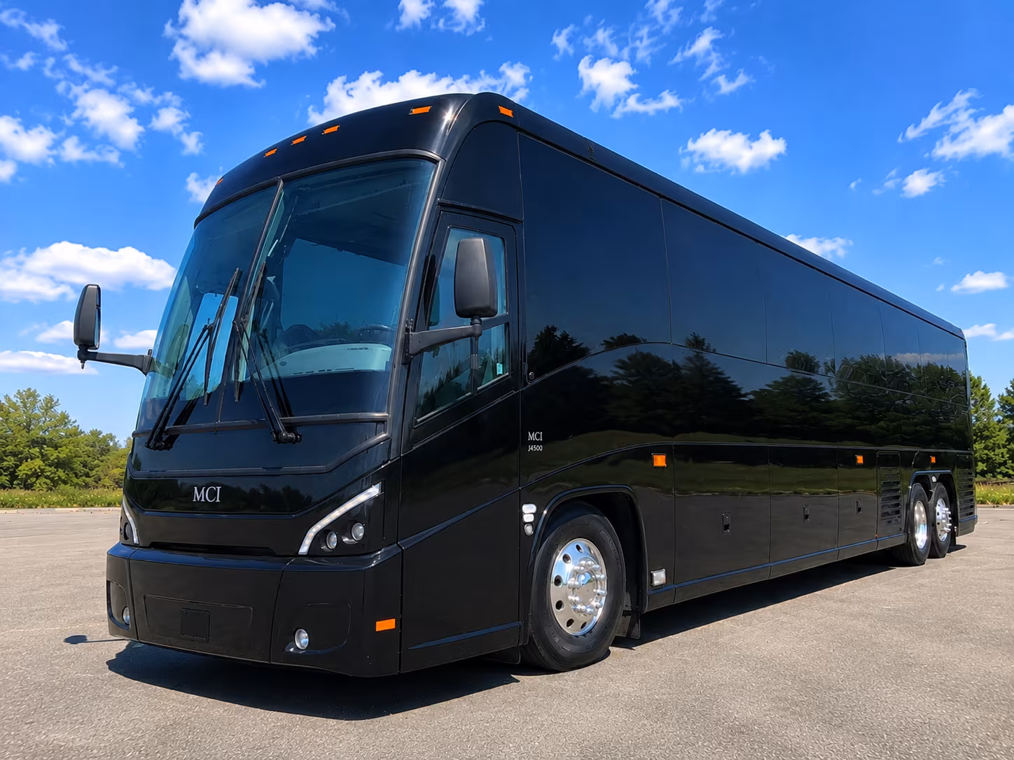 military base shuttle buses serving the mobile alabama region