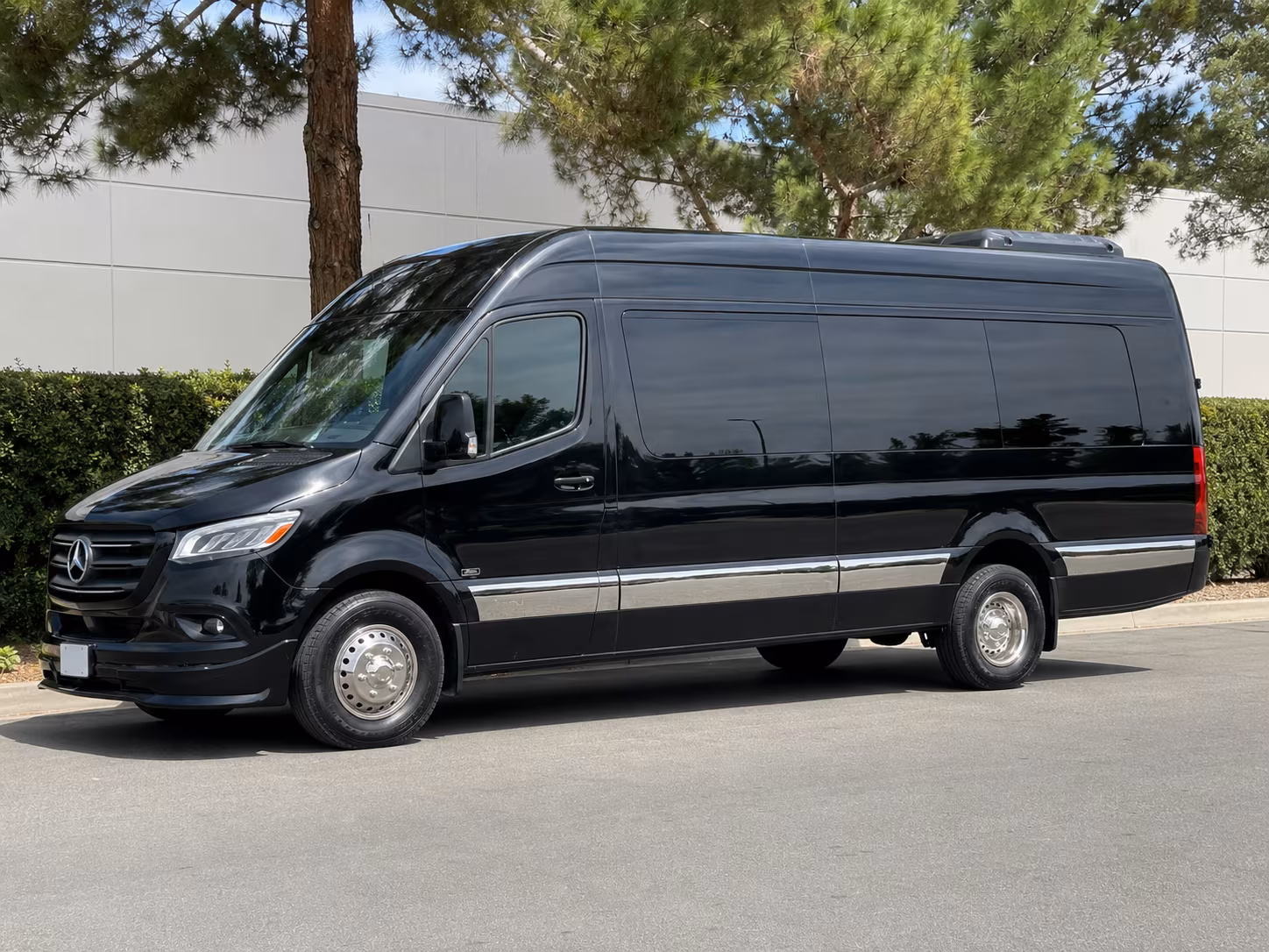 mobile employee transportation onboard seating