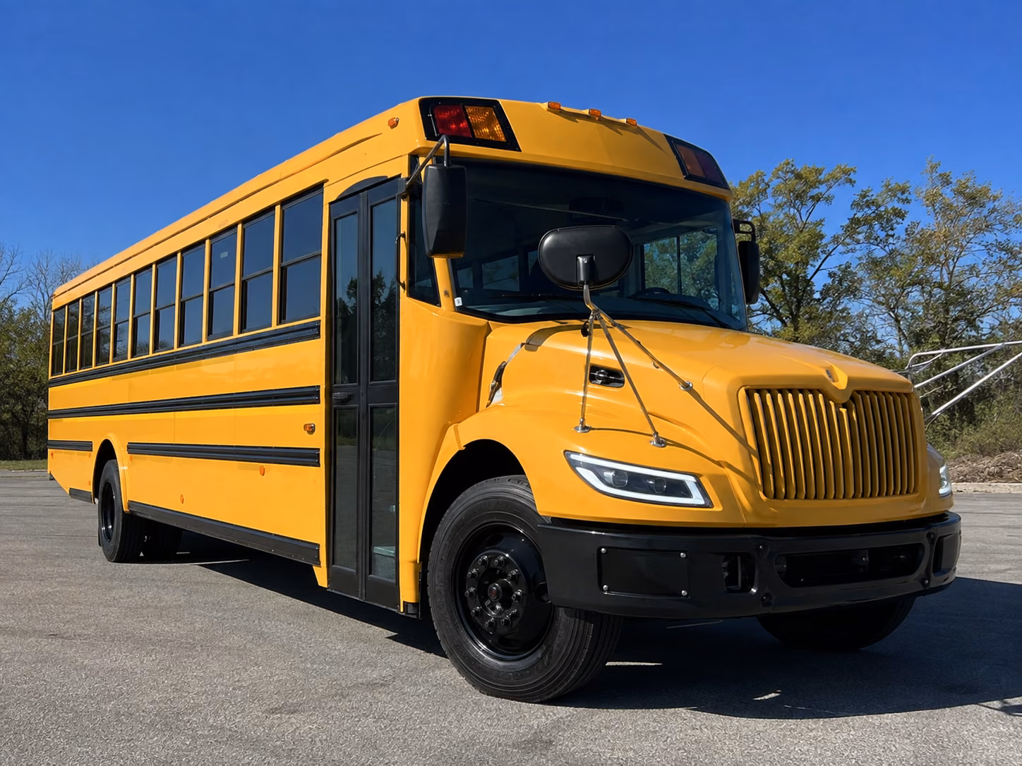 school bus rentals for mobile history and heritage field trips