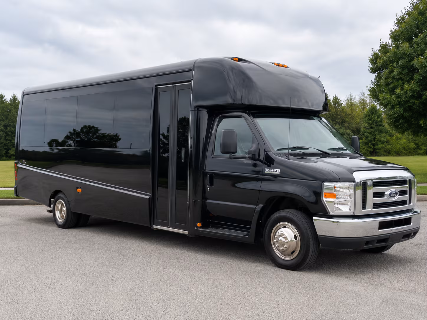 school field trip and group educational buses in mobile